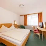 Gaestehaus Rudolfo بيت ضيافة