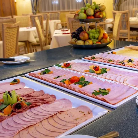 بيت ضيافة Gaestehaus Rudolfo زيل أم سي